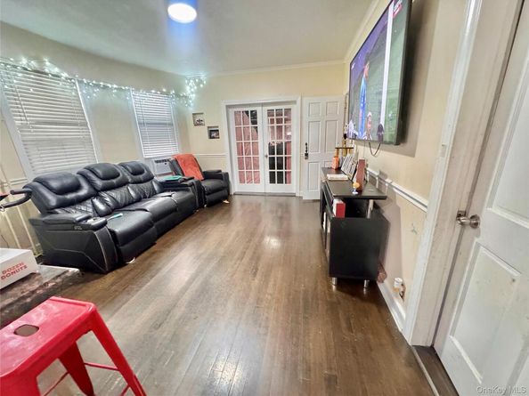 85-05 91 St, Woodhaven NY 11421