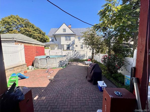 85-05 91 St, Woodhaven NY 11421