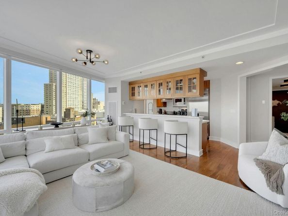 5 Renaissance Square 12A, White Plains NY 10601
