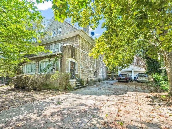 81-26 Austin Street, Kew Gardens NY 11415