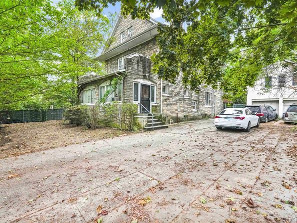 81-26 Austin Street, Kew Gardens NY 11415