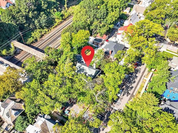 81-26 Austin Street, Kew Gardens NY 11415
