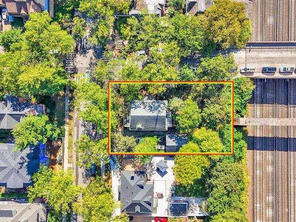 81-26 Austin Street, Kew Gardens NY 11415