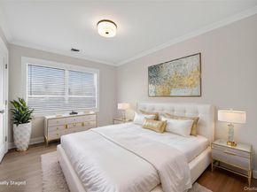 208 Cow Neck Road, Port Washington NY 11050