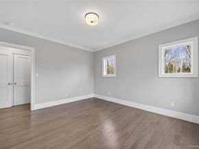 208 Cow Neck Road, Port Washington NY 11050