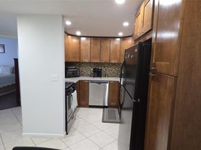 397 N Broadway 1M, Yonkers NY 10701