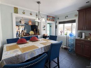7 Meyer Avenue, Lawrence NY 11559