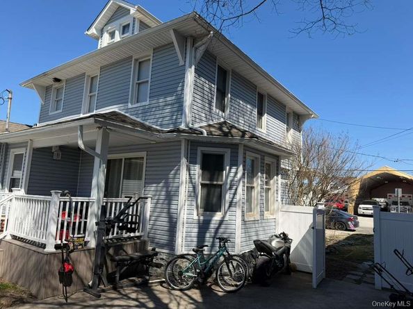7 Meyer Avenue, Lawrence NY 11559
