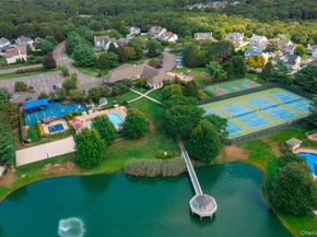 1 Laurel Lane, Holtsville NY 11742