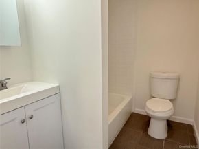 225 Fir Grove Road, Ronkonkoma NY 11779