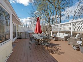 3 Glen Way, Cold Spring Harbor NY 11724