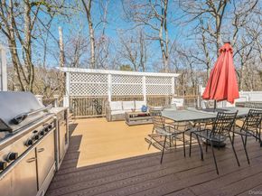 3 Glen Way, Cold Spring Harbor NY 11724