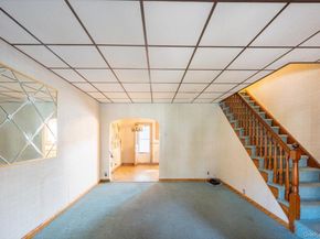 61-41 77 Place, Middle Village NY 11379