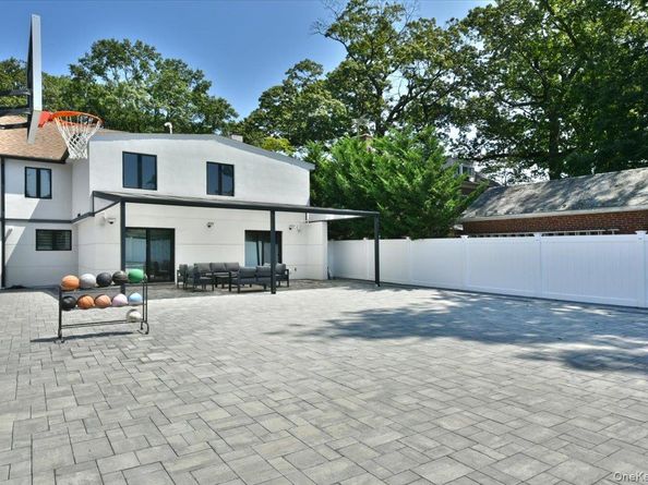 8714 Santiago Street, Holliswood NY 11423