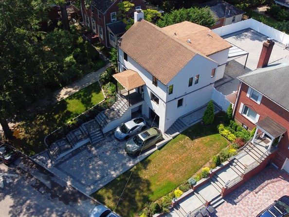 8714 Santiago Street, Holliswood NY 11423