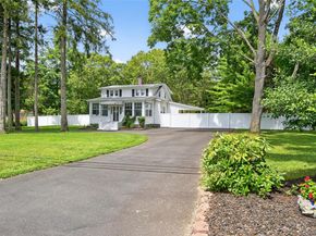 49 Country Road, Medford NY 11763