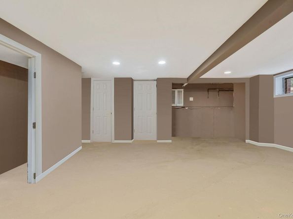 86 Silber Avenue, Bethpage NY 11714
