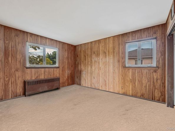 86 Silber Avenue, Bethpage NY 11714