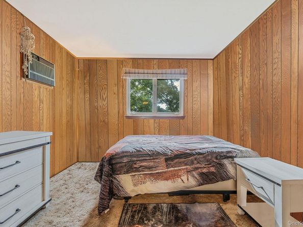 86 Silber Avenue, Bethpage NY 11714
