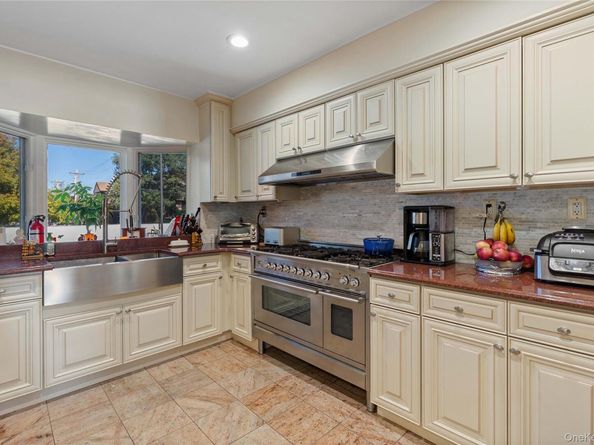 4 Marisa Court 4A, Bronx NY 10465