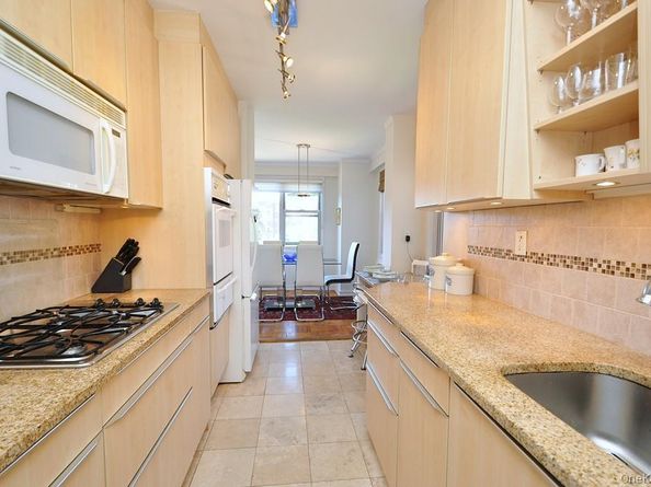 240 Garth Road 6F2, Scarsdale NY 10583