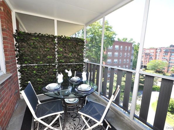 240 Garth Road 6F2, Scarsdale NY 10583