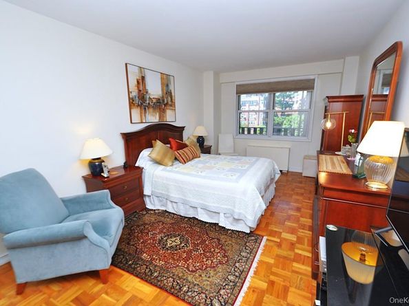 240 Garth Road 6F2, Scarsdale NY 10583