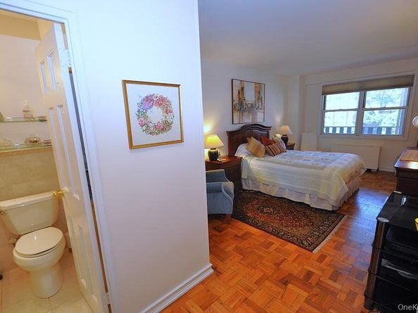 240 Garth Road 6F2, Scarsdale NY 10583