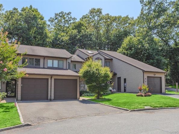 25 Jeremy Circle, Nesconset NY 11767