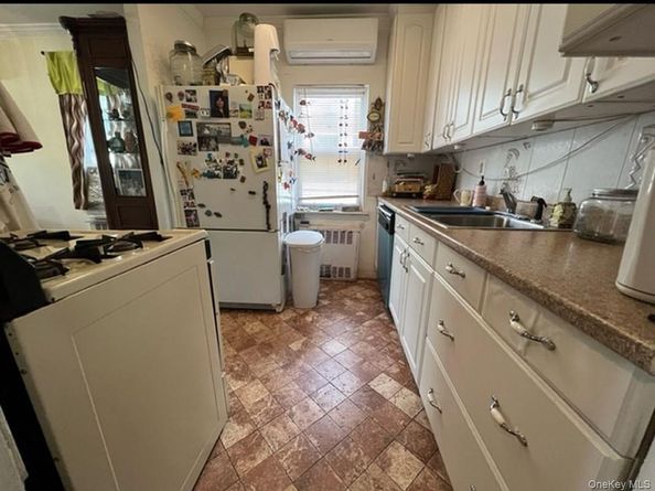 1046 E 32nd Street, Brooklyn NY 11210