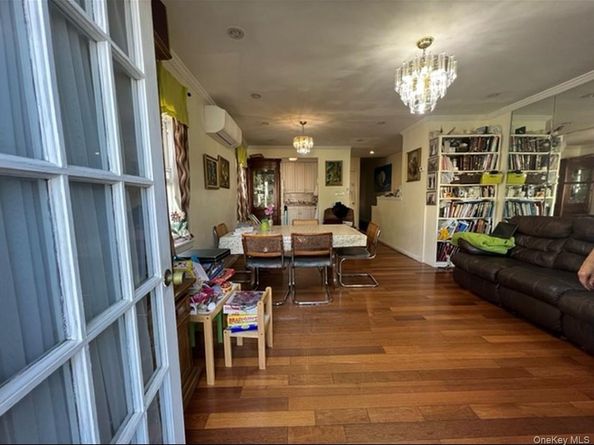 1046 E 32nd Street, Brooklyn NY 11210