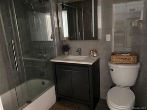 65-18 Austin St Austin St 8A, Rego Park NY 11374