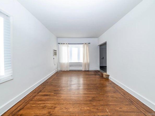 888 Cambridge Road, Woodmere NY 11598