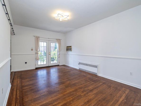 888 Cambridge Road, Woodmere NY 11598
