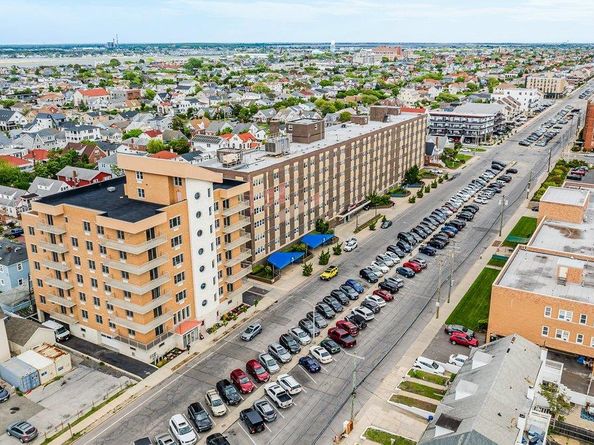 661 W Broadway 403, Long Beach NY 11561