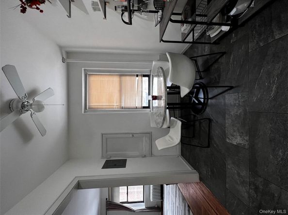 37 N central Avenue 3H, Hartsdale NY 10530
