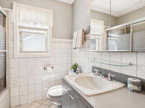452 15th Street, West Babylon NY 11704