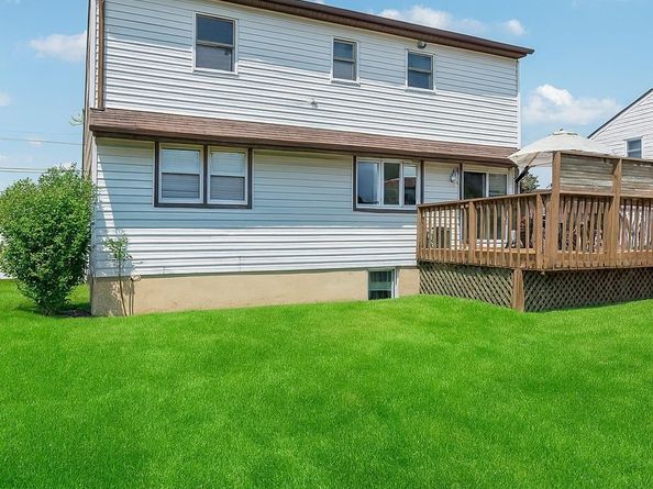 452 15th Street, West Babylon NY 11704