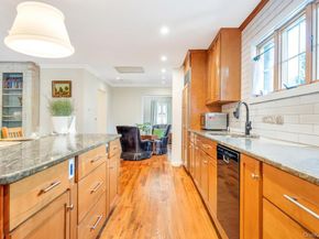386 Mill Road, Westhampton NY 11977