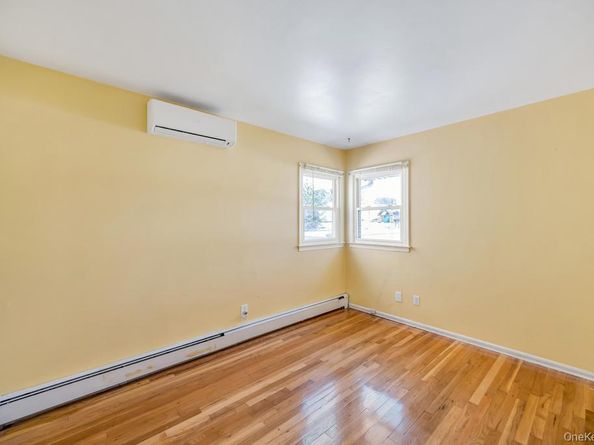821 Sterling Street, Bellmore NY 11710