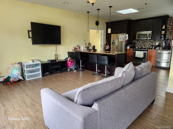 53 Drake Avenue, Bellport NY 11713
