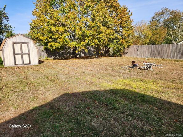 53 Drake Avenue, Bellport NY 11713