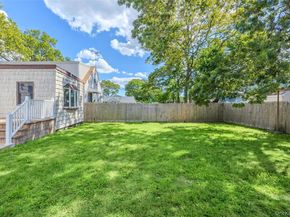 196 S Broome Avenue, Lindenhurst NY 11757
