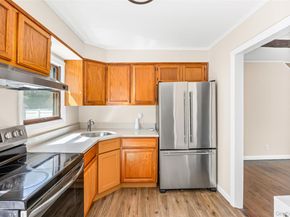 196 S Broome Avenue, Lindenhurst NY 11757