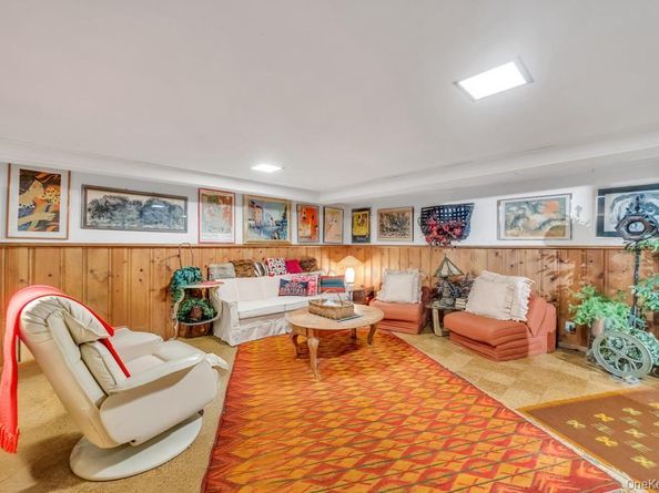 44 Kathleen Drive E, Syosset NY 11791