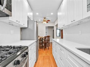 70-47A Park Drive E A, Flushing NY 11367