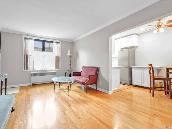 70-47A Park Drive E A, Flushing NY 11367