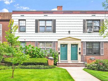 70-47A Park Drive E