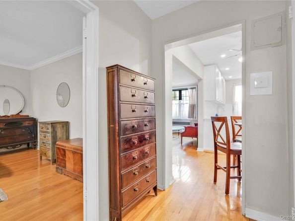 70-47A Park Drive E A, Flushing NY 11367