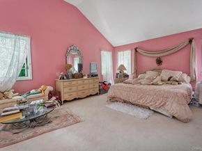 39 Fleets Cove Road, Huntington NY 11743